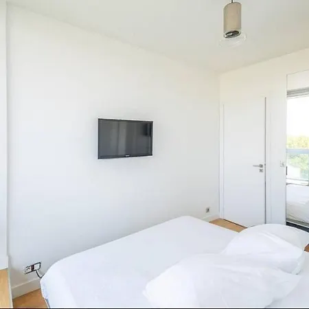 2br élégant Avec Vue Sur La Tour Eiffel Apartment